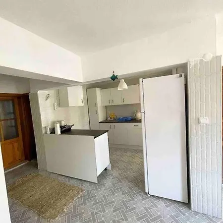 Ildir'Da Denize 150 Mt. Uzaklikta Daire. Holiday home *
